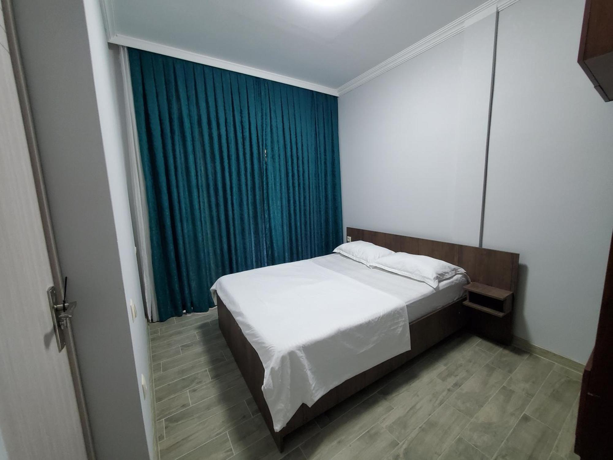 ホテル Flat in バトゥーミ エクステリア 写真